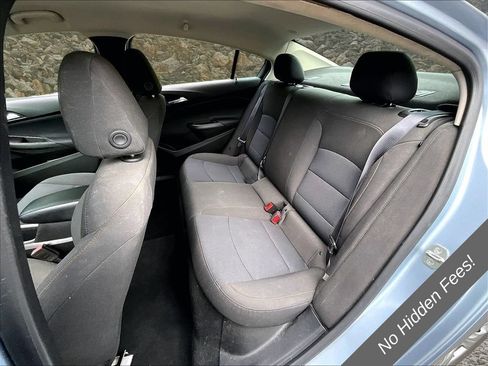 Used 2018 Chevrolet Cruze LS FWD image 17