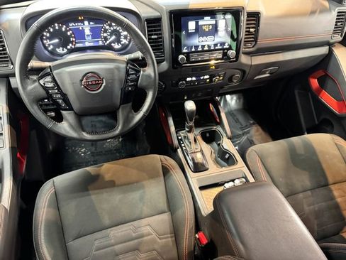 Used 2023 Nissan Frontier PRO-4X w/ Technology Package image 41