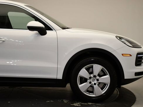 Used 2023 Porsche Cayenne image 14