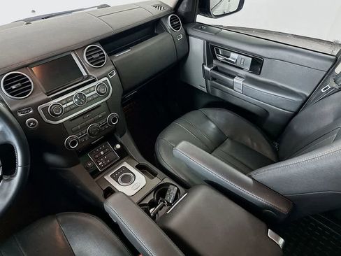 Used 2015 Land Rover LR4 HSE image 11