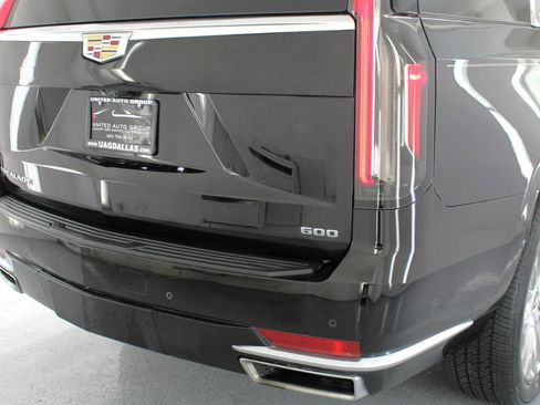 Used 2022 Cadillac Escalade Premium Luxury w/ Performance Package RWD image 23