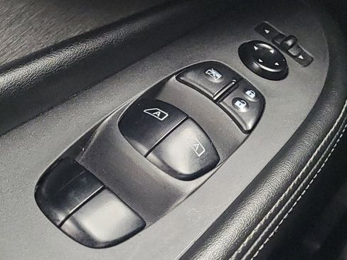 Used 2021 Nissan Murano SV FWD image 27