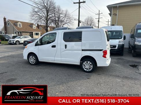 Used 2021 Nissan NV200 SV w/ Sliding Door Glass Package image 10