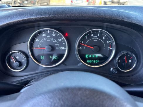 Used 2016 Jeep Wrangler Sport image 8