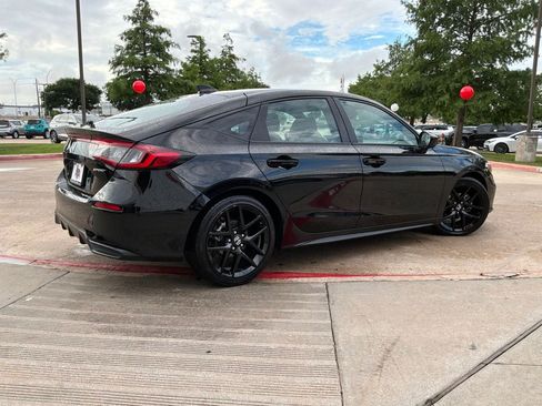 Used 2025 Honda Civic Sport image 5
