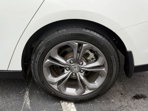 Used 2024 Honda Accord EX image 29