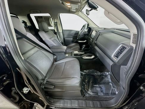 Used 2022 Nissan Frontier SV AWD/4WD image 12