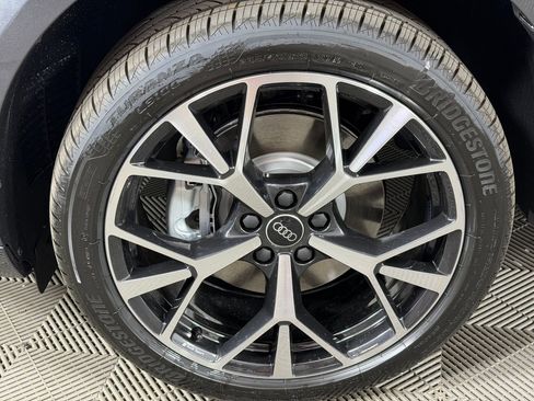 New 2026 Audi Q3 quattro 2.0T AWD/4WD image 12