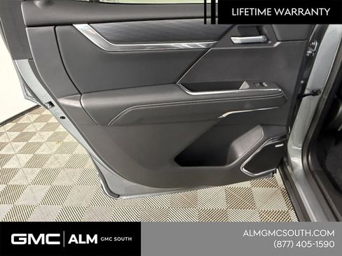 New 2026 GMC Acadia Elevation w/ Black Edition FWD image 25