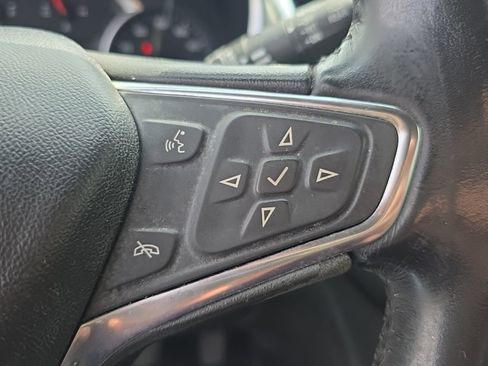 Used 2020 Chevrolet Equinox LT image 21