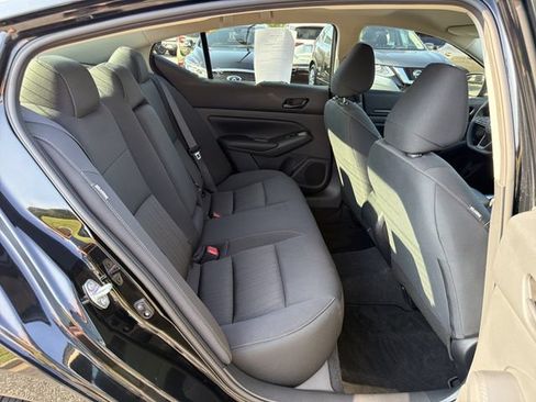 Certified 2025 Nissan Altima 2.5 S FWD image 17