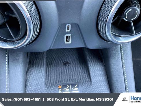 Used 2024 Chevrolet Blazer LT w/ Convenience Package FWD image 23