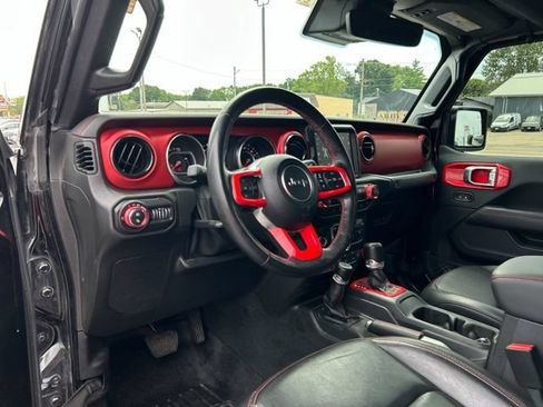 Used 2022 Jeep Gladiator Rubicon w/ Cold Weather Group AWD/4WD image 28