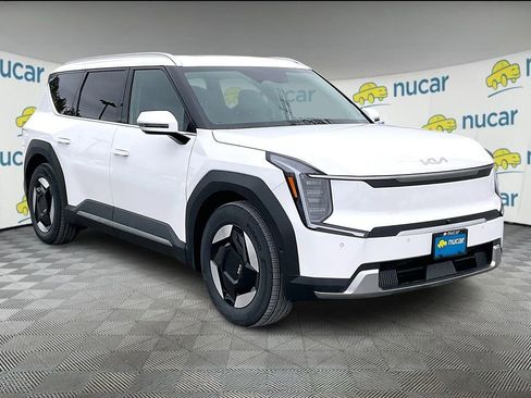 New 2026 Kia EV9 Wind image 1