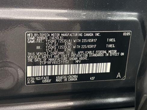 Used 2025 Toyota RAV4 XLE AWD/4WD image 31