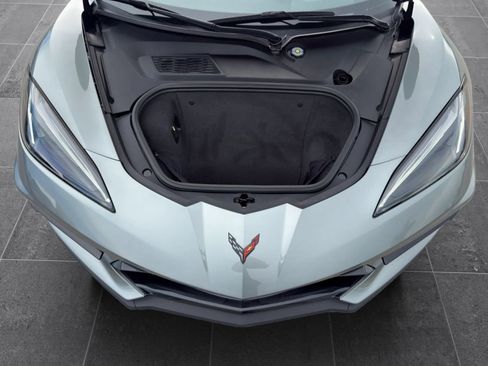 Used 2023 Chevrolet Corvette Stingray Preferred Cpe w/ Z51 Performance Package RWD image 32