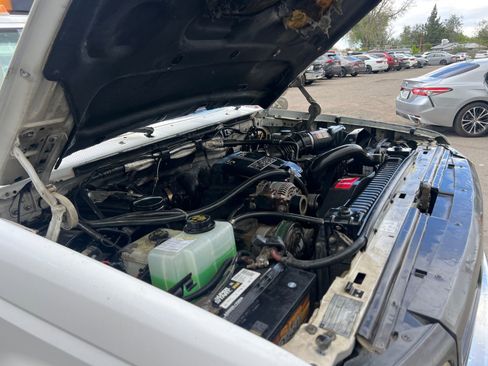 Used 1996 Ford F450 2WD Regular Cab Super Duty image 28