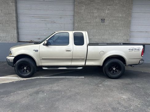 Used 2000 Ford F150 Lariat AWD/4WD image 5