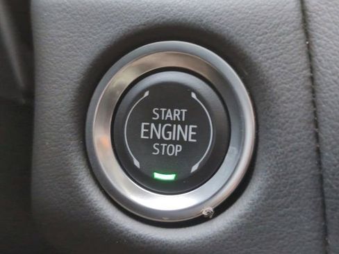 Used 2024 GMC Yukon AT4 w/ Technology Package image 22