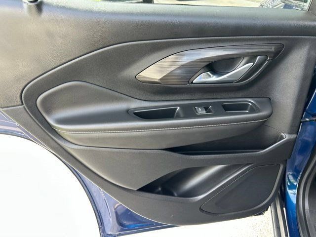 Used 2022 GMC Terrain SLT w/ Infotainment Package II FWD image 37