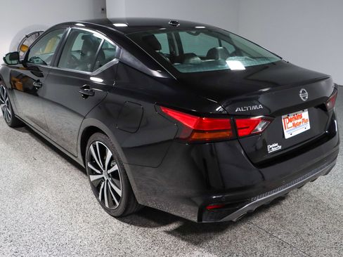 Used 2022 Nissan Altima 2.5 SR image 9