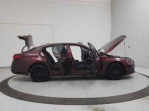 Used 2025 Nissan Altima 2.5 SV w/ SV Special Edition Package FWD image 16