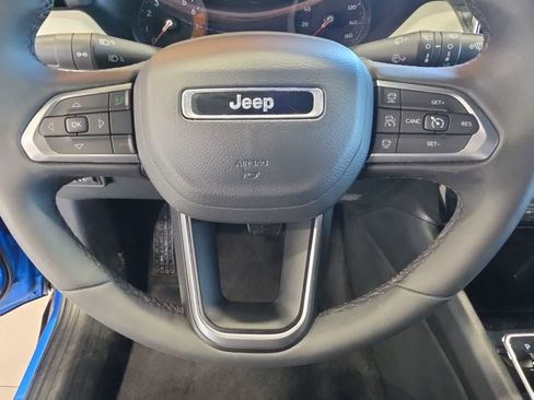 Used 2025 Jeep Compass Limited AWD/4WD image 27