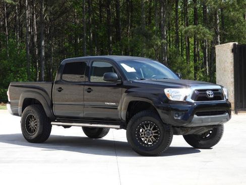 Used 2012 Toyota Tacoma PreRunner w/ SR5 Pkg image 12