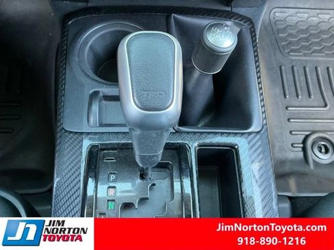 Used 2019 Toyota 4Runner TRD Off-Road AWD/4WD image 20