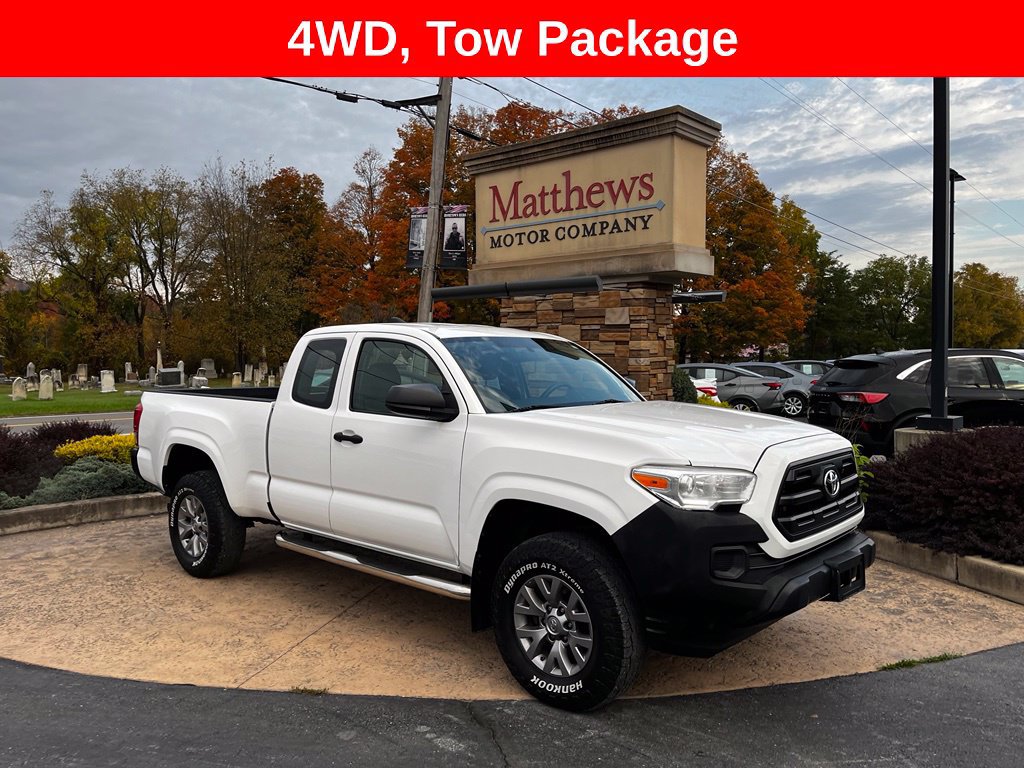 Used 2017 Toyota Tacoma SR AWD/4WD image 1