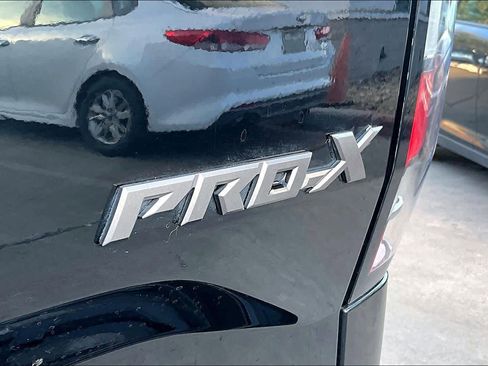 Used 2022 Nissan Frontier Pro-X w/ Technology Package image 10