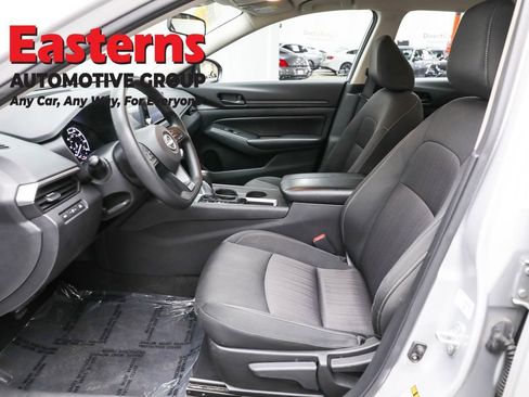 Used 2023 Nissan Altima 2.5 S image 14