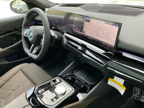 New 2026 BMW 530i w/ Executive Package RWD image 32