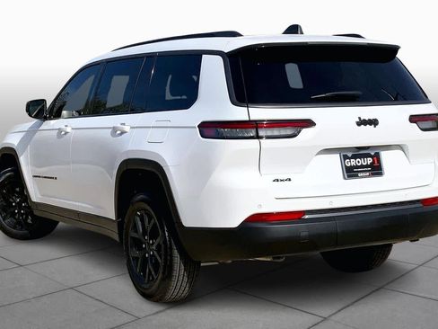 New 2026 Jeep Grand Cherokee L Laredo Altitude image 12
