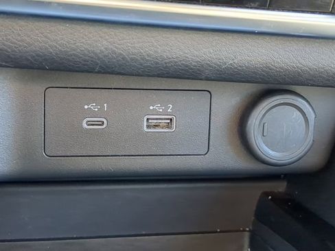 Used 2023 Nissan Rogue SV image 25