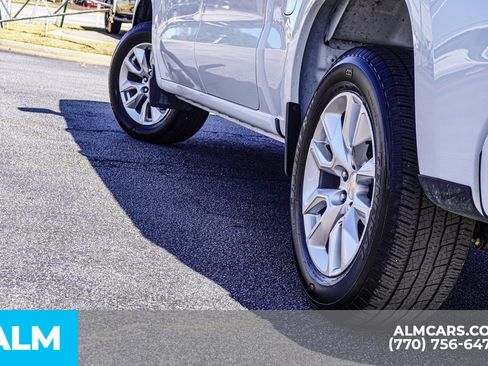 Used 2024 Chevrolet Silverado 1500 Custom image 14