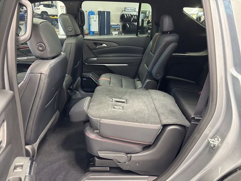 New 2026 Chevrolet Traverse RS image 36