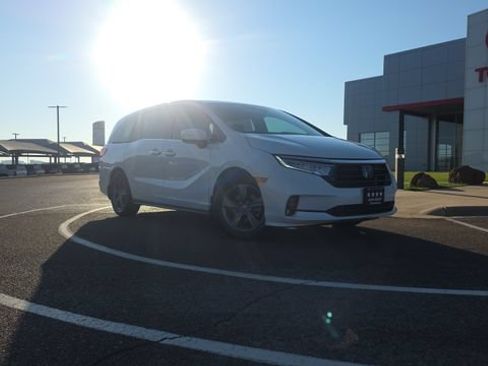 Used 2024 Honda Odyssey EX image 9