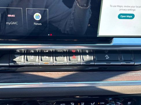 New 2026 GMC Sierra 2500 SLT image 24