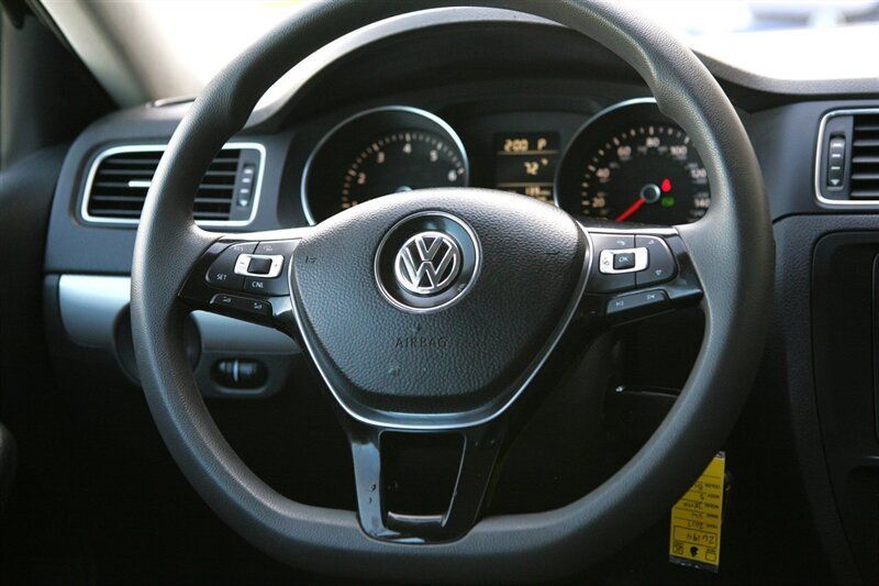 Used 2017 Volkswagen Jetta S FWD image 17