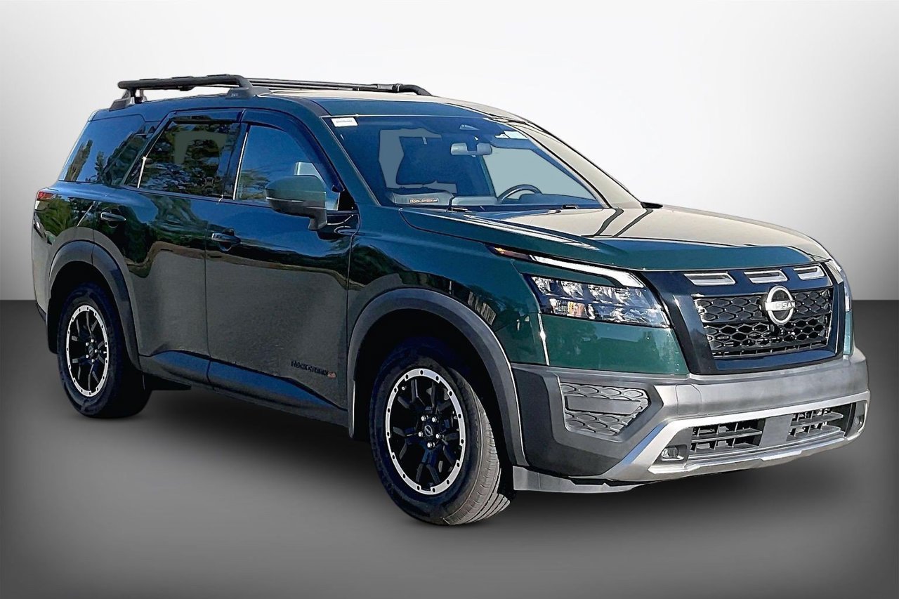 Used 2023 Nissan Pathfinder Rock Creek AWD/4WD image 2