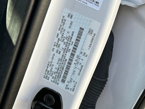 Used 2021 Ford F150 Lariat w/ Trailer Tow Package image 30