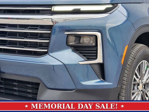 New 2026 Chevrolet Traverse LT FWD image 6