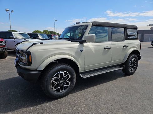 New 2026 Ford Bronco Outer Banks AWD/4WD image 5