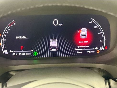 Used 2023 Acura MDX FWD w/ Technology Package image 12