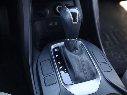 Used 2018 Hyundai Santa Fe Sport image 20