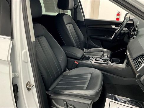 Used 2022 Audi Q5 2.0T Premium w/ Convenience Package image 10