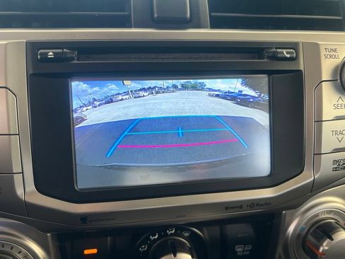 Used 2018 Toyota 4Runner SR5 Premium AWD/4WD image 45