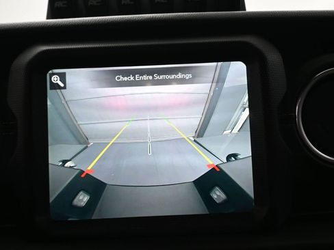 Used 2020 Jeep Gladiator Overland image 27