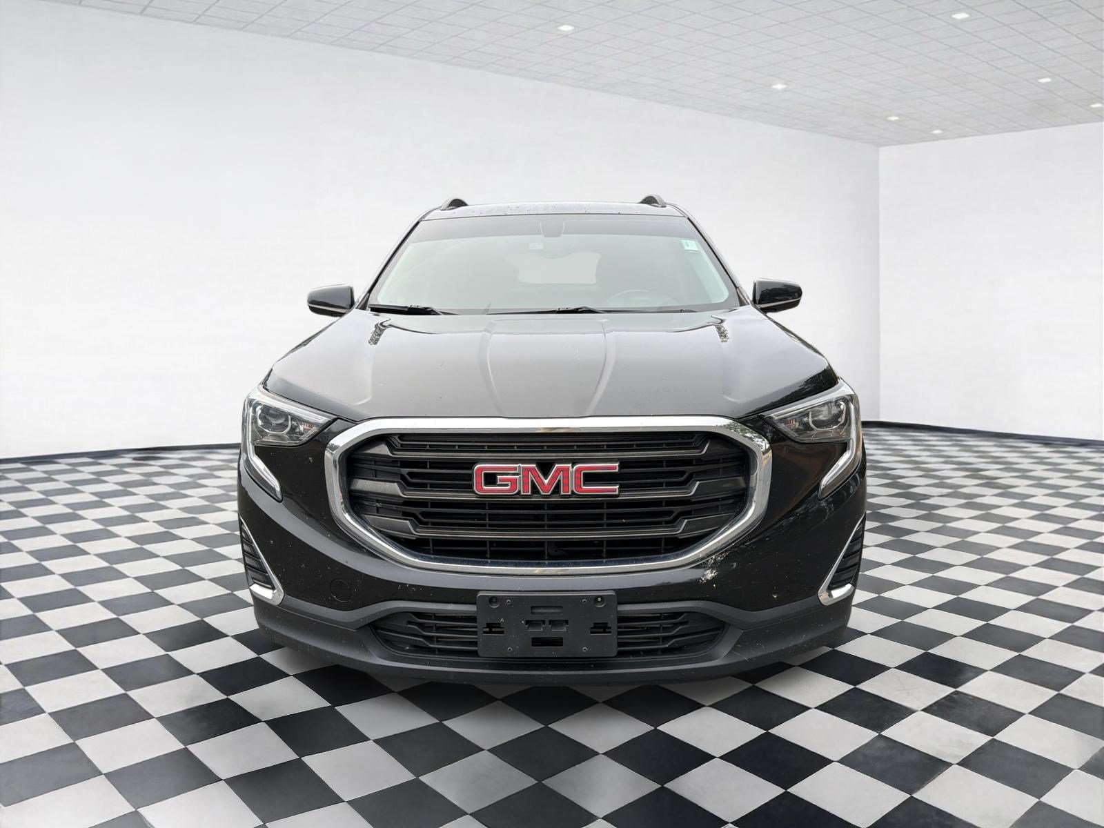 Used 2019 GMC Terrain SLE w/ Driver Convenience Package AWD/4WD image 2